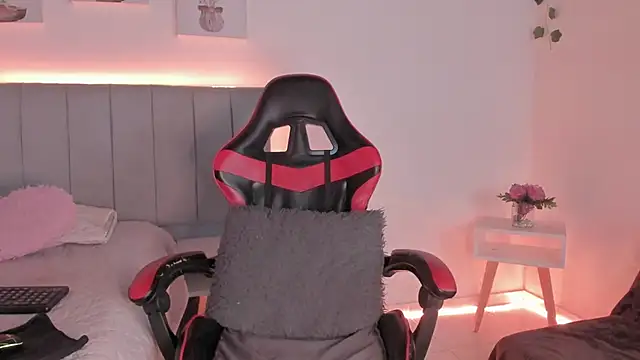  janiis online show from October 2, 2025, 12:28 am