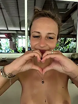 Snapshot of emma4xxx chatting on February 27, 2025, 8:09 pm emma4xxx online show from February 27, 2025, 8:09 pm