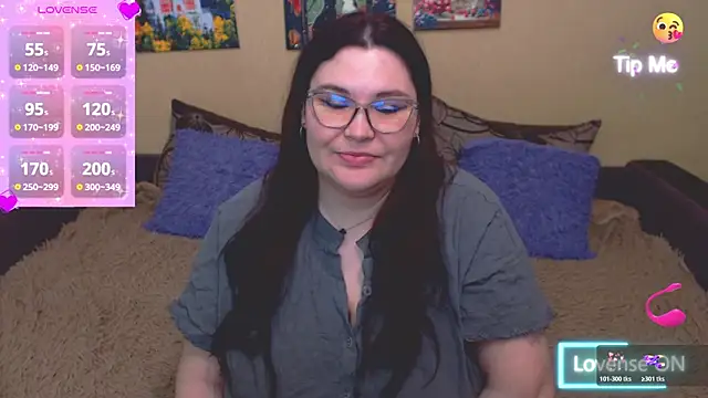 Snapshot of JuliaKeln chatting on May 30, 2026, 7:11 pm JuliaKeln online show from May 30, 2026, 7:11 pm
