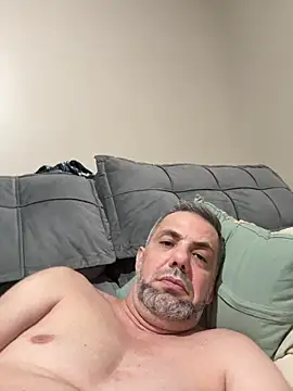 Snapshot of Jhonnygh12 chatting on October 29, 2025, 1:52 am Jhonnygh12 online show from October 29, 2025, 1:52 am