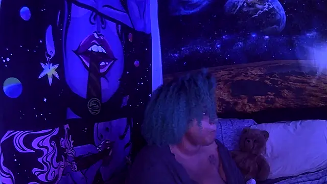 AutumnHart online show from January 9, 2025, 6:36 pm