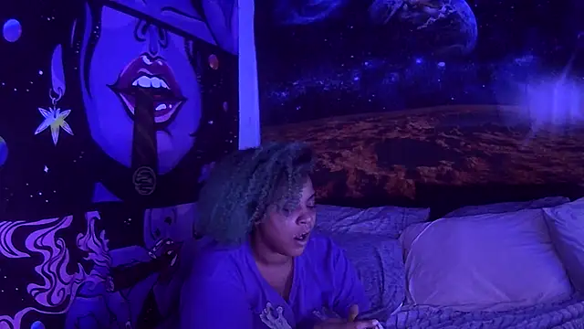 AutumnHart online show from January 31, 2025, 4:17 pm