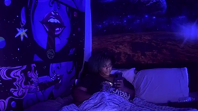 AutumnHart online show from February 9, 2025, 5:11 pm