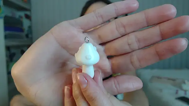 reaLISStic online show from January 3, 2025, 11:12 pm