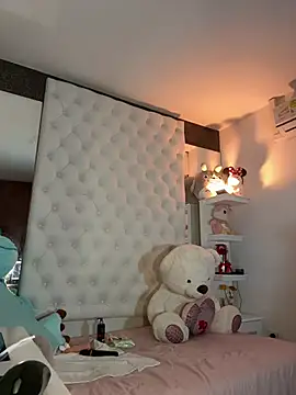 Snapshot of ZarahEvans chatting on February 12, 2025, 11:20 pm ZarahEvans online show from February 12, 2025, 11:20 pm