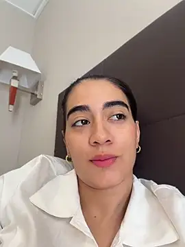 Snapshot of ZarahEvans chatting on June 7, 2026, 9:02 am ZarahEvans online show from June 7, 2026, 9:02 am