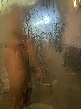 Snapshot of RoodoggXL chatting on March 18, 2025, 10:26 pm RoodoggXL online show from March 18, 2025, 10:26 pm