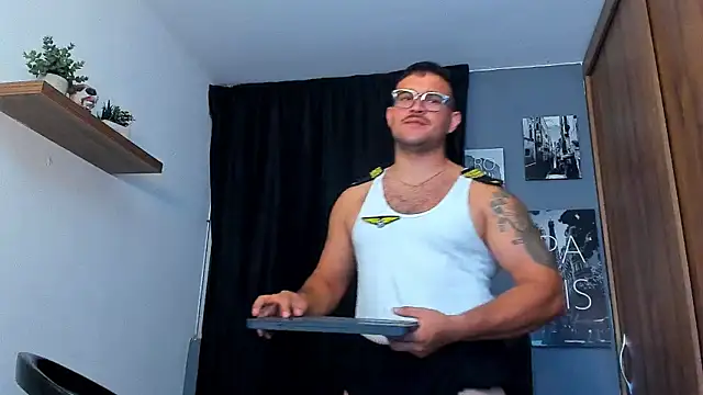 AndrewDiaz online show from June 29, 2026, 7:03 am