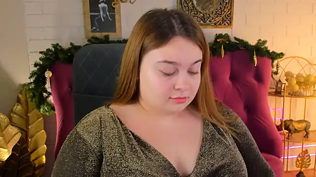 KimberlyMaran online show from December 15, 2024, 9:03 am