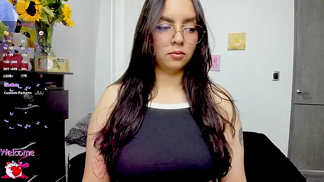 Valery7rose  online show from September 25, 2025, 2:21 pm