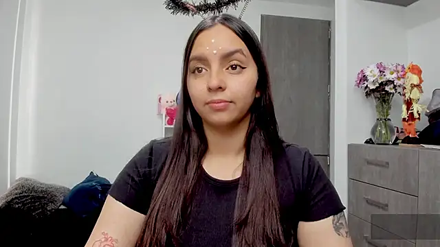 Valery7rose  online show from October 19, 2025, 3:34 pm