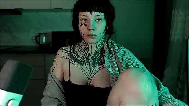 tradishka online show from February 1, 2025, 1:55 am