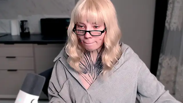 tradishka online show from March 22, 2025, 11:53 pm