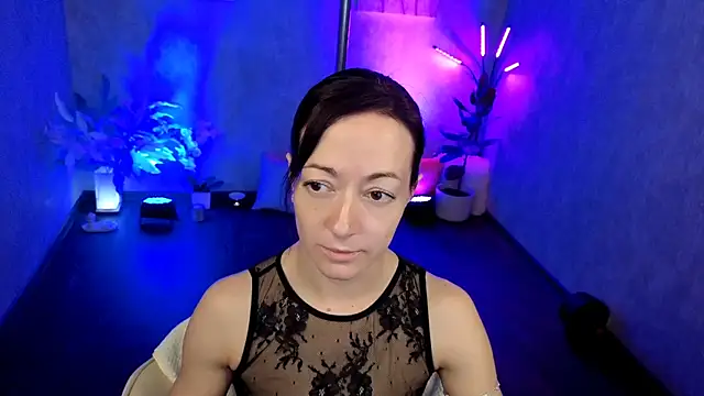 kimberlyray777 online show from April 21, 2026, 6:20 am