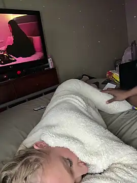 Snapshot of princesspassionn chatting on February 23, 2026, 12:13 pm princesspassionn online show from February 23, 2026, 12:13 pm