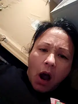 sweetkitty111 online show from March 30, 2026, 8:32 pm