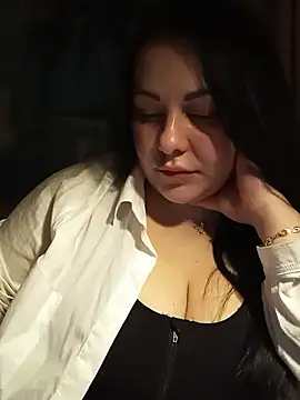 DaisyStreet online show from February 14, 2025, 10:04 pm