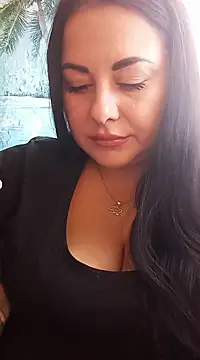 DaisyStreet online show from October 5, 2025, 9:29 am