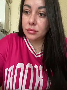 DaisyStreet online show from October 28, 2025, 8:29 am