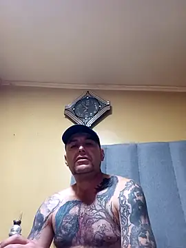 TrainedFinder5 online show from October 20, 2025, 5:02 pm