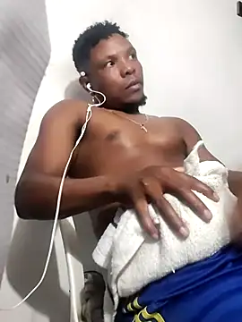 Snapshot of hugo3918_ chatting on February 9, 2026, 2:04 am hugo3918 online show from February 9, 2026, 2:04 am