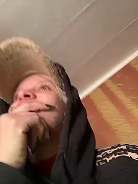 LikaCat online show from October 16, 2025, 3:18 am