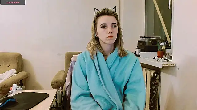 RosaJil online show from March 12, 2025, 5:17 pm