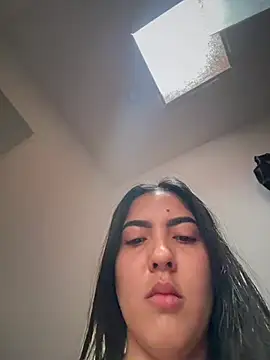 Snapshot of MarianaBenz chatting on March 20, 2026, 1:49 pm MarianaBenz online show from March 20, 2026, 1:49 pm