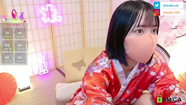 maika08 online show from October 17, 2025, 5:04 pm