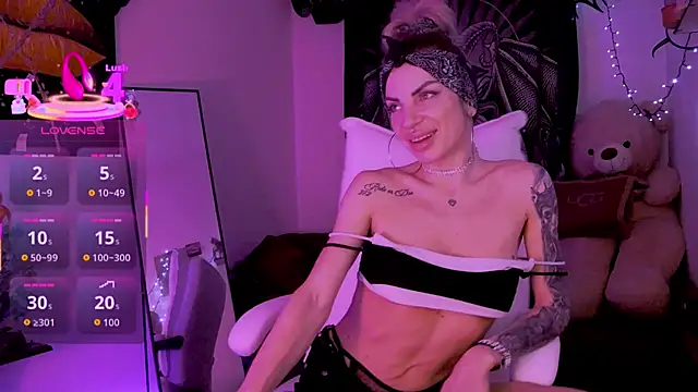 LusciousAlice online show from April 7, 2026, 12:33 am