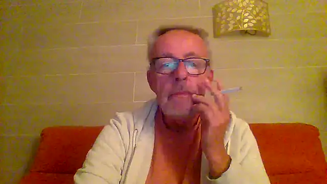 tuggy59 online show from January 13, 2026, 6:08 am