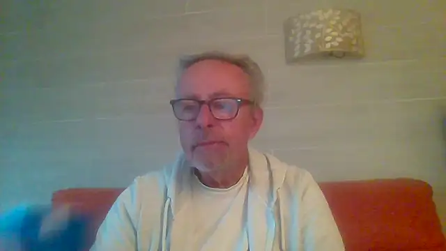 tuggy59 online show from April 9, 2026, 6:02 am