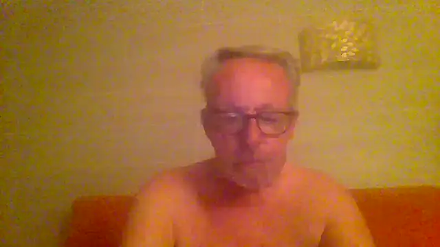 tuggy59 online show from May 9, 2026, 4:50 am