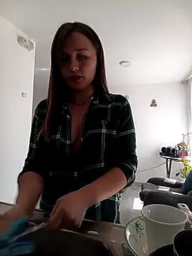 marena saenz online show from November 22, 2025, 6:51 pm