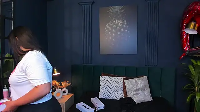 taylor bennet online show from February 24, 2025, 12:16 pm