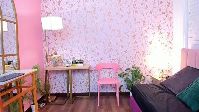 taylor bennet online show from April 17, 2026, 11:35 am