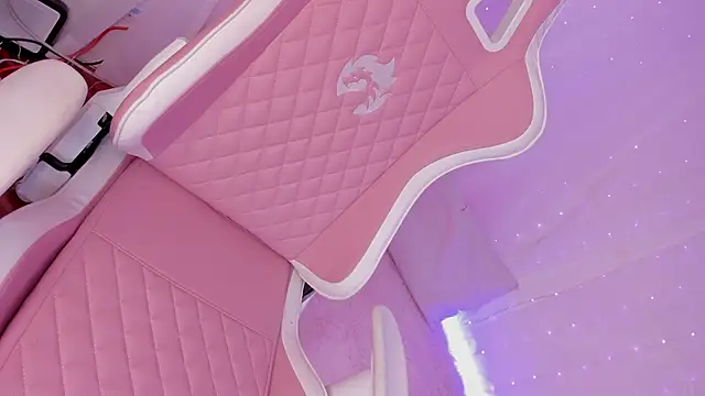 lili taylor online show from January 27, 2025, 2:13 pm