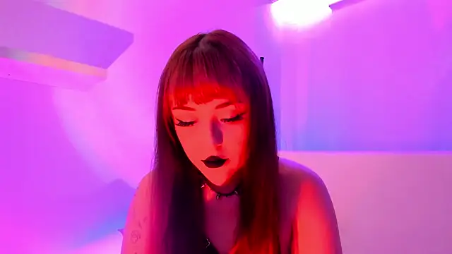 Gloomydoll online show from February 15, 2025, 5:28 pm