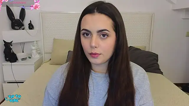 Eva Rogers  online show from December 9, 2024, 11:15 am