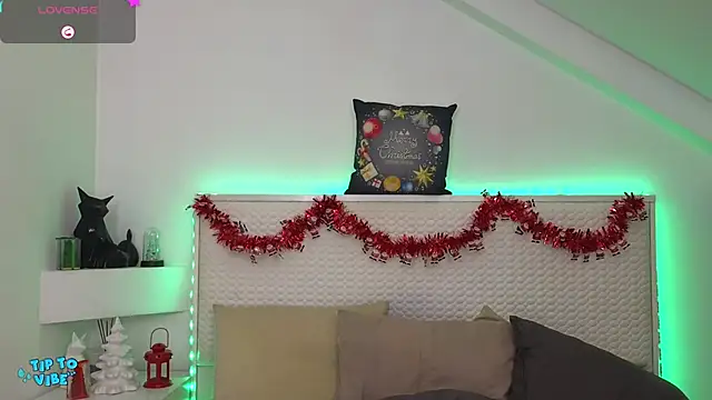 Eva Rogers  online show from January 1, 2025, 2:52 pm