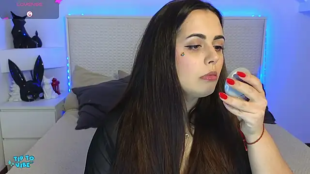 Eva Rogers  online show from January 29, 2025, 3:26 pm