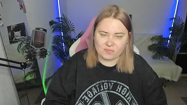 Akemi BBW online show from March 4, 2025, 9:11 pm