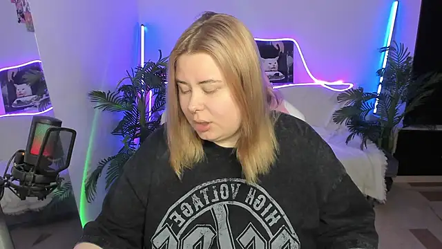 Akemi BBW online show from March 16, 2025, 7:49 pm