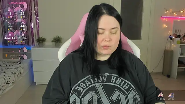 Snapshot of Akemi_BBW chatting on June 15, 2026, 10:06 am Akemi BBW online show from June 15, 2026, 10:06 am