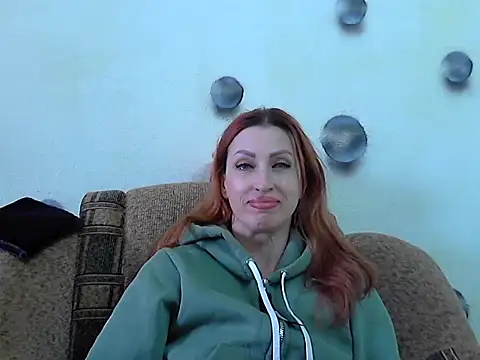 Jillian Pattie online show from October 1, 2025, 10:32 am