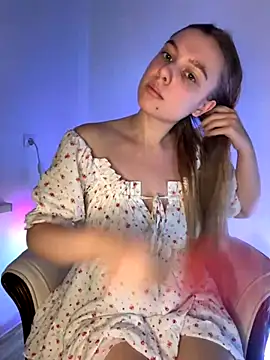 freiiaflower online show from November 1, 2025, 5:26 pm