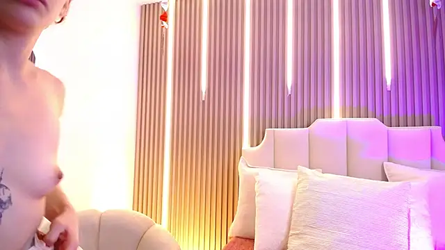 Katy Van online show from February 10, 2026, 8:57 pm