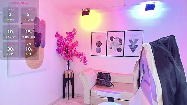 Isa reel online show from November 13, 2025, 7:13 pm