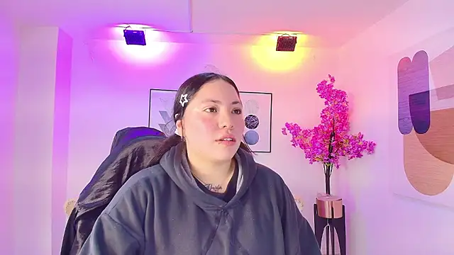 Isa reel online show from January 13, 2026, 7:41 pm