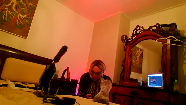 Snapshot of CharlotteVixxens chatting on February 22, 2026, 11:47 pm CharlotteVixxens online show from February 22, 2026, 11:47 pm